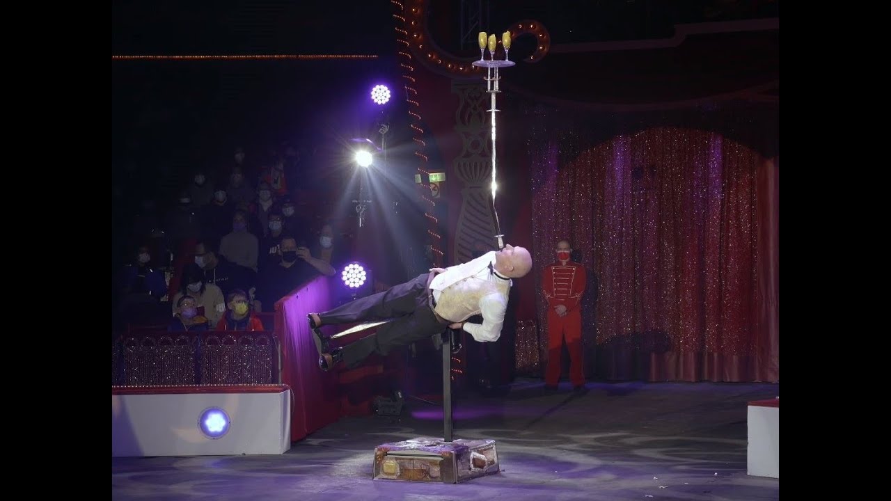 Wolf Fisher 50ies Glass Balance Act for Television, Event, Circus and Dinnershow