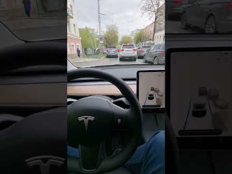 Автопилот теслы моедль 3 в России или как объехать припаркованное авто? #тесла