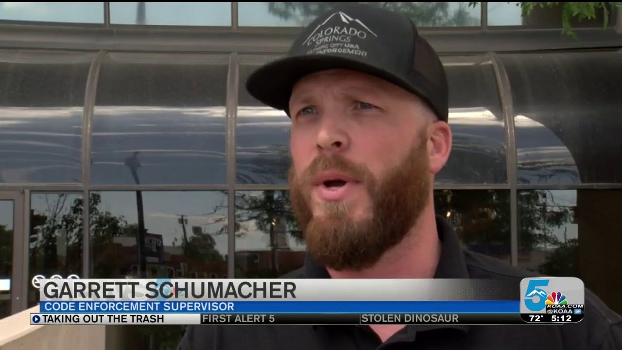 Local man tackles Colorado Springs trash