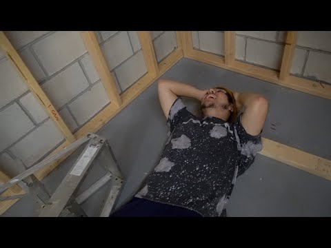 MIGZ FELL OFF A LADDER! Renovating McJuggerNuggets Basement: Ep 5.