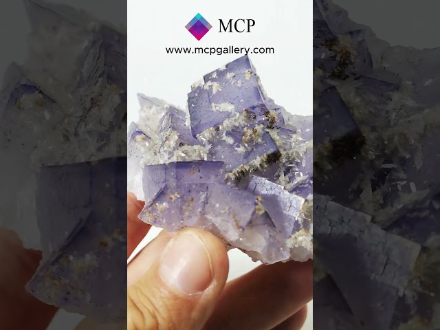 GFS0783 FLUORITE, HEMIMORPHITE - ITALY #minerals  #crystalshop #gemstone #crystals #gems