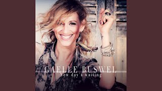 Video thumbnail of "Gaëlle Buswel - Wonderland"