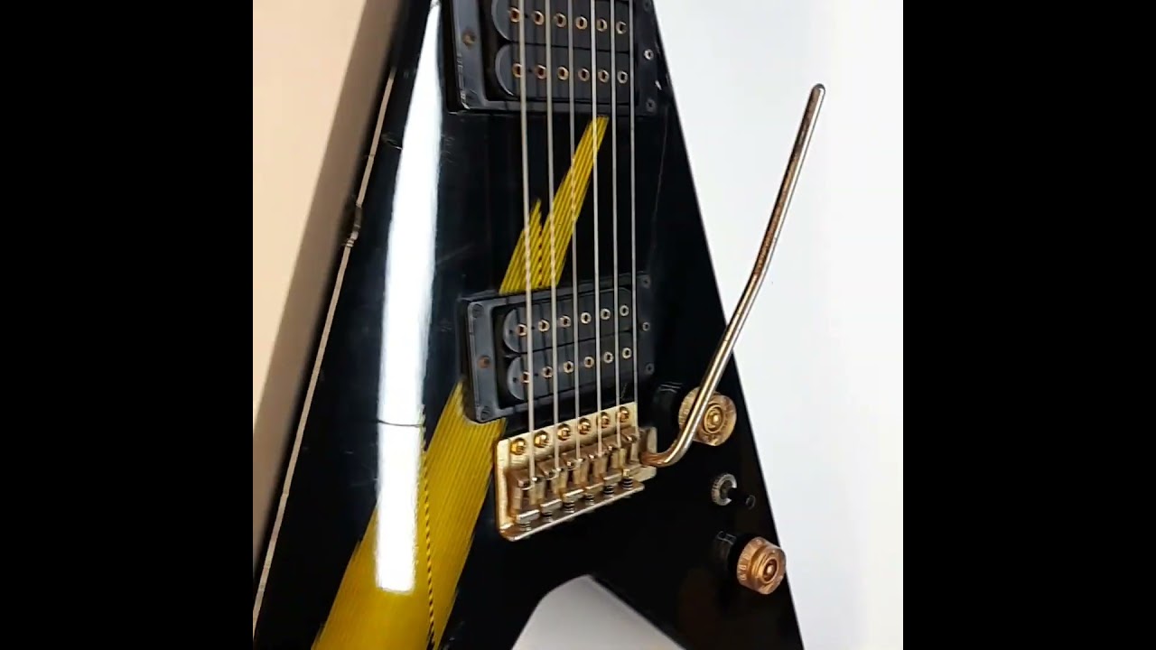 ARIA PRO II XX DELUXE FLYING V JAPAN 1983 - Guitar Shop