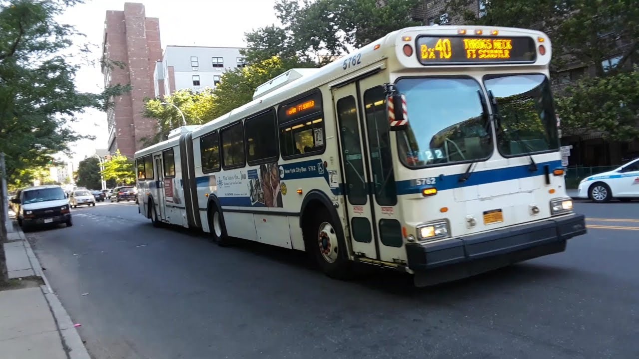 MTA: 2003 New Flyer D60HF "Galaxy" Articulated 5762 Bx40 bus.