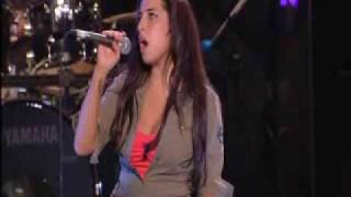 Amy Winehouse - Stronger Than Me - Wembley - 2004 - RIP :( chords