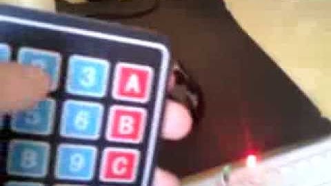 Controle de Acesso com Senha e Keypad