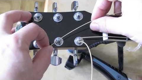 Changing the Strings on an Acoustic Guitar: A Step by Step Demonstration. MusicLessonsWithBrian.com