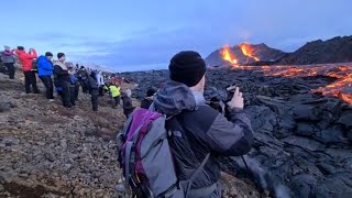 Lava flows next to the crowds! Volcanic eruption in Iceland in 2021. Unshared footage.