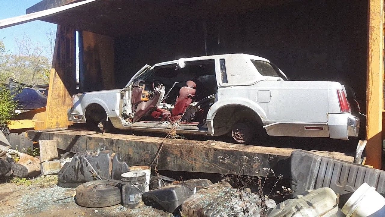 Car crusher crushing cars 52 crushing another 'vette - YouTube