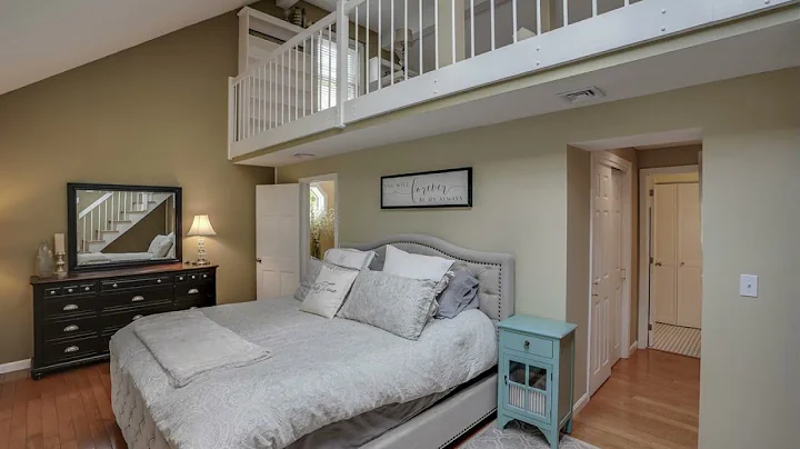 55 Stacey Circle Windham, NH 03087 - Townhouse - R...