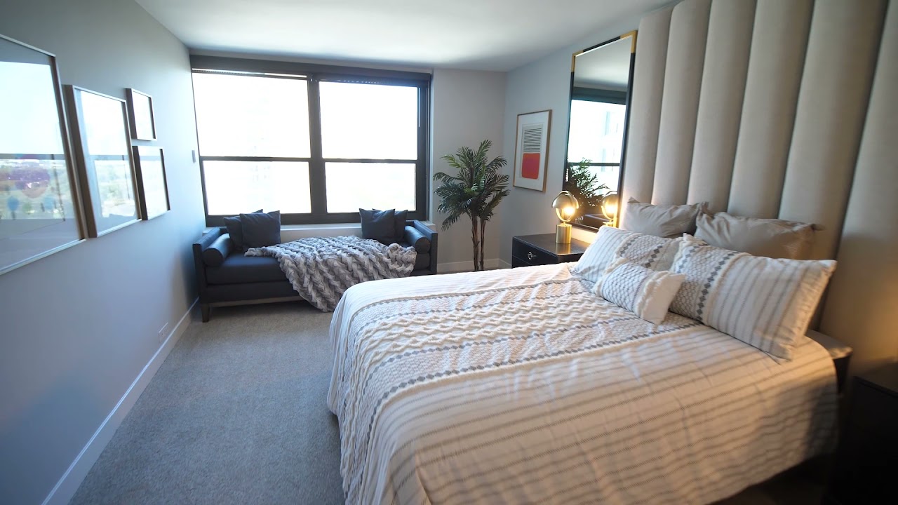 Eleven Thirty, Residence Tour