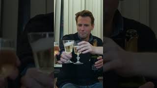 Een beetje drank doet het altijd goed 🤣🍾 #fomochefs #npostartnext