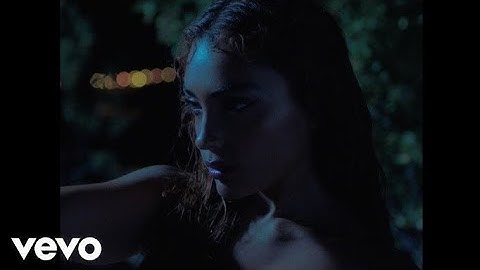 VIOLETA - LIBERTÁ (Video Oficial)