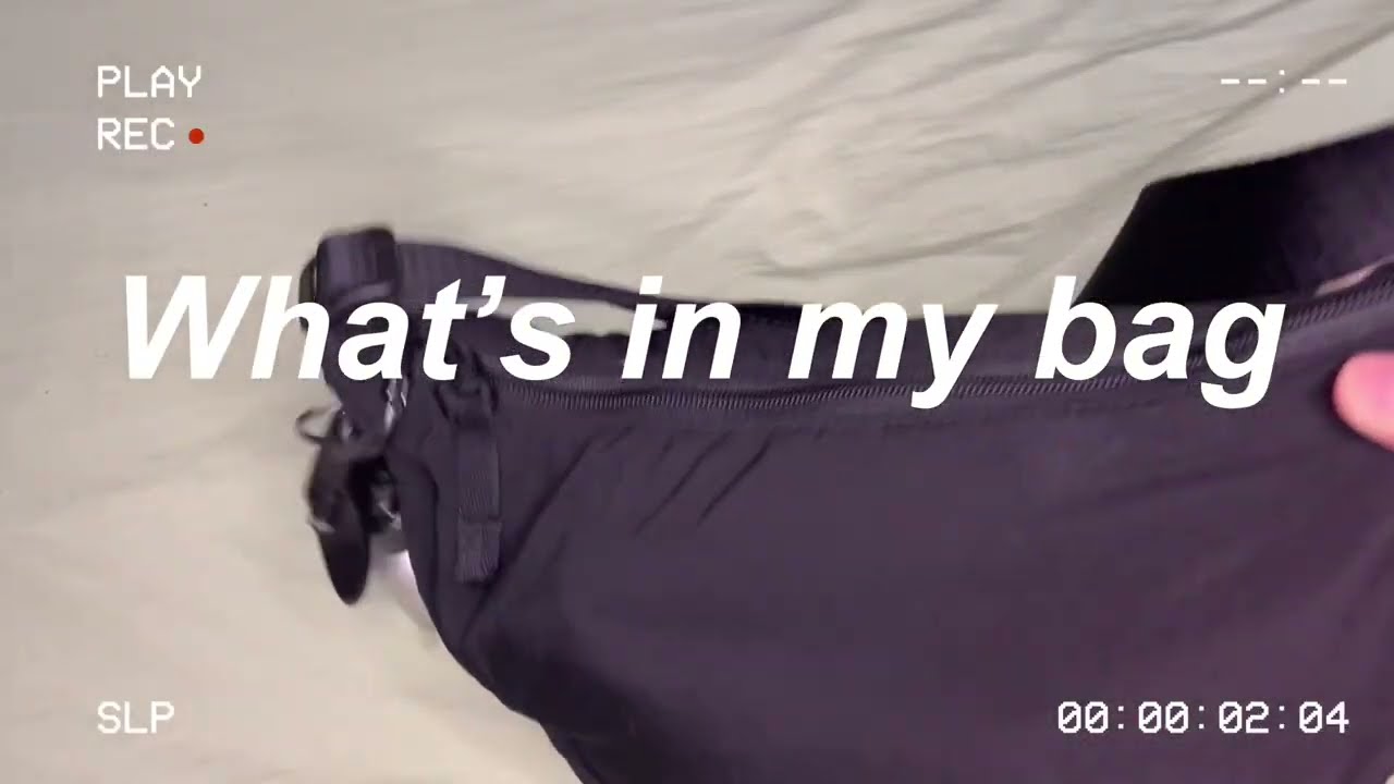 What's in my bag | ft. uniqlo