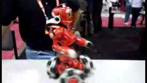 WowWee Tribot Demonstration (wowwee tri bot)
