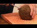 Comment casser une noix de coco