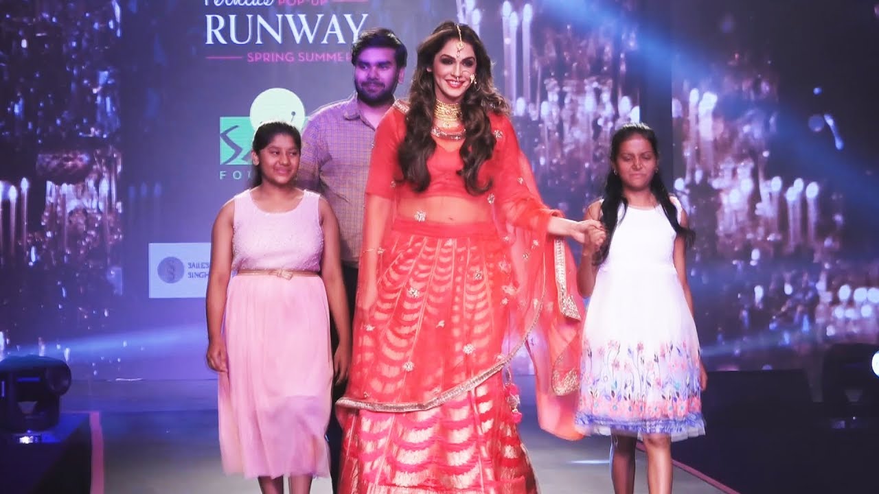 Beautiful Isha Koppikar Walks The Ramp for  SMILE  Foundation | Pop-Up Runway Spring Summer 19
