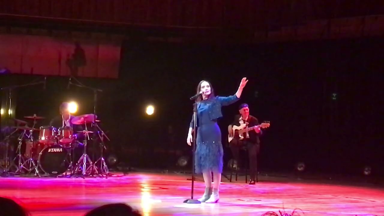 Luz Casal | Entre mis recuerdos | en vivo Palacio Libertad #CCK
