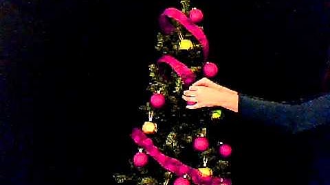 How to decorate a Christmas tree Time-lapse stop motion animation