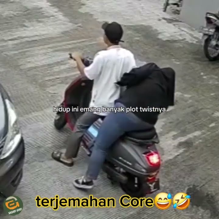 Terpeleset core, jatuh, kocak Parah #funny #funnyshorts #kocakterus #lucu #ngakak #memes #fypviral