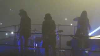 Motley Crue - Home Sweet Home
From the concert at Seminole Hard Rock Cafe - some of the live performance of the song Home Sweet Home on B stage! Motley Crue - Home Sweet Home