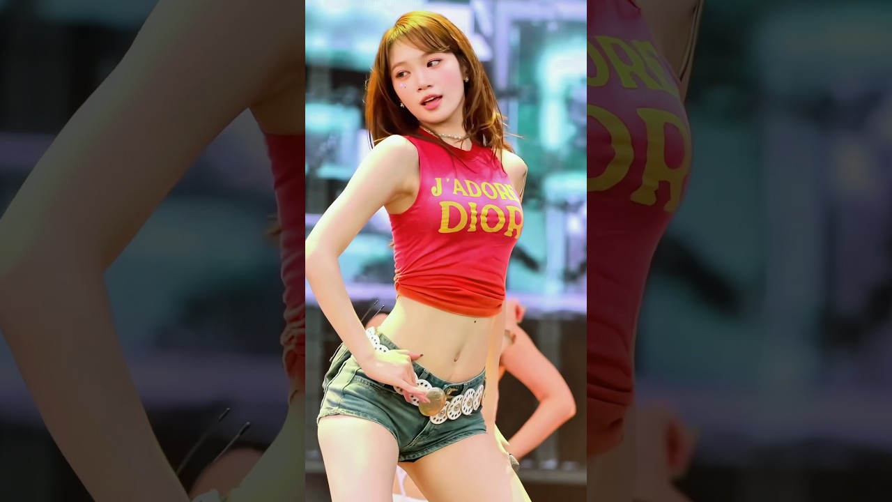 260814 르세라핌 김채원 '1-800-hot-n-fun' 직캠