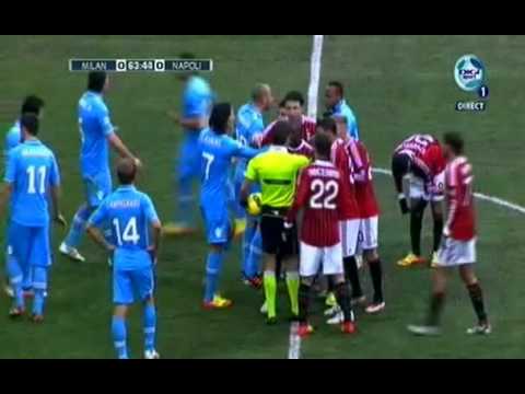 Danilo vs Muriel e tanti altri: le grandi risse della Serie A - VIDEO 2 La manata di Ibrahimovic ad Aronica