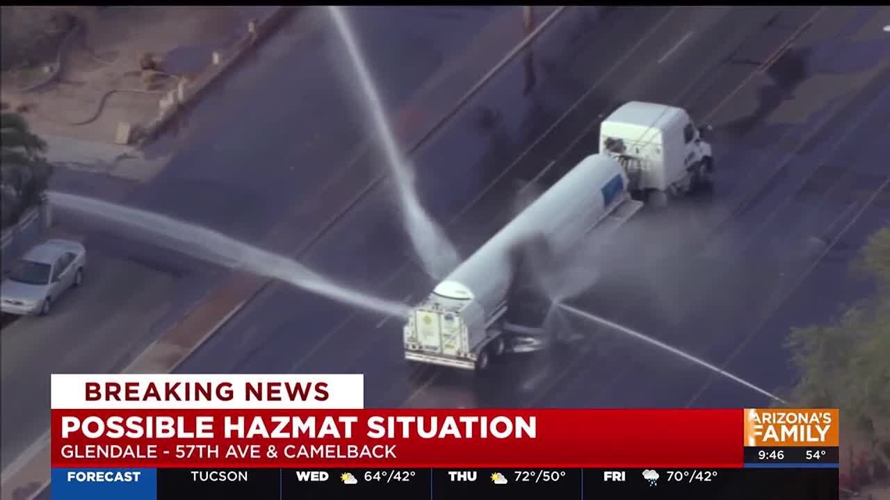 Man in custody after crashing car into tanker truck in Glendale - YouTube