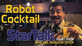Neil deGrasse Tyson Mixes a Robot Cocktail at StarTalk Live screenshot 2