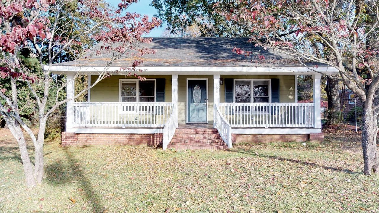 200 N 11th St, Sanford, NC   27330