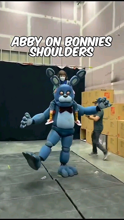 Abby Riding Bonnie's Shoulders FNAF Movie BTS #fivenightsatfreddys #fnaf #fnafmovie #animatronic