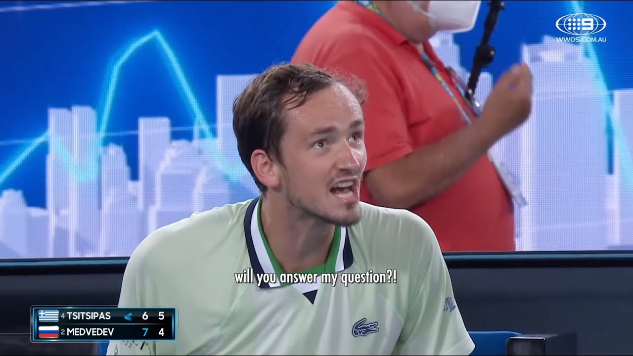 Tennis Player Flirts with Umpire (Lip Reading)