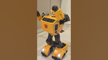 Bumblebee Transform #transformers #bumblebee #robosen #robot #childhood #awesome