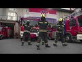 Kada vatrogasci zaplešu u Rim Tim Tagi Dim ritmu u znak podrške Baby Lasagna image