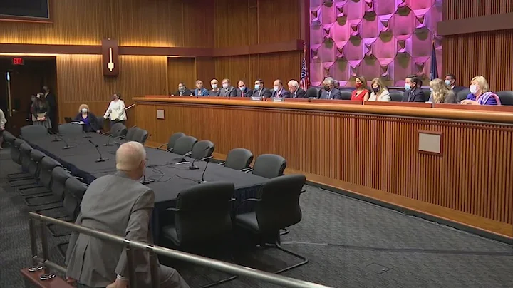 Lawmakers, lawyers enter closed-door session to discuss Cuomo impeachment investigation