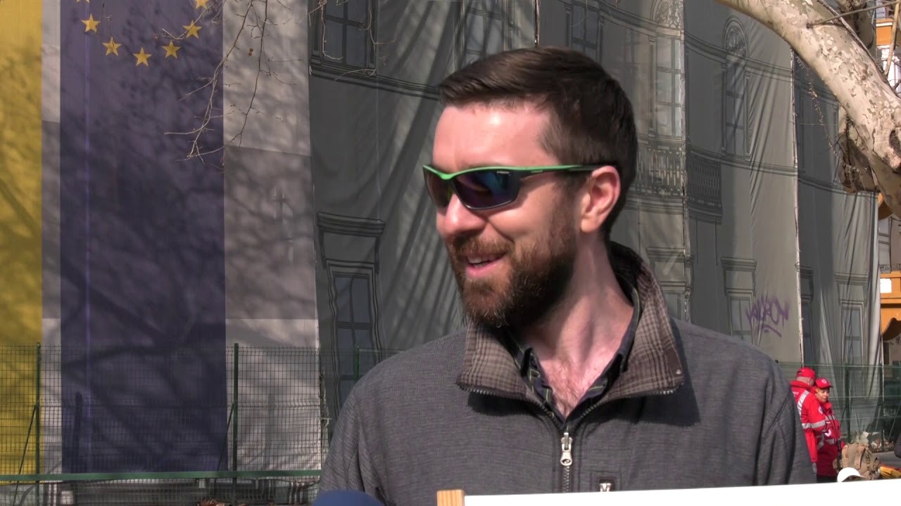 мэр кракова 2022. будущий мэр. бургомистр будущий. типичный мэр. брайан бэкер академия.