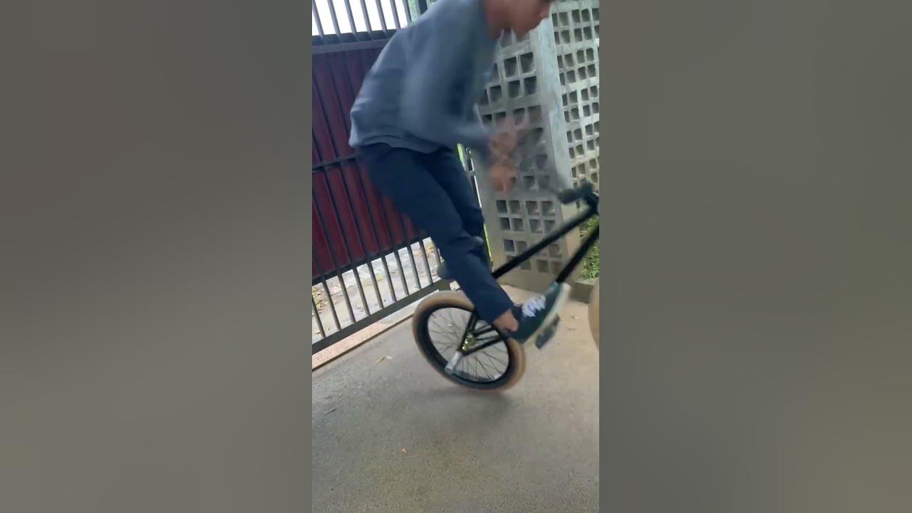 BMX Райдер Елизавета посадских