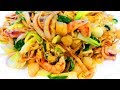 Китайская кухня. Лапша вок с морепродуктами.