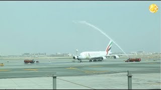 لأول مرة.. أكبر طائرة في العالم تحط في مطار مسقط