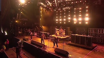 System Of A Down - I-E-A-I-A-I-O live [READING FESTIVAL 2003] (RESTORED)