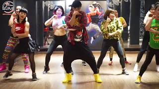 Lelaki Di Telefon | Zumba Dance | Afieq Shazwan ft. Malik Abdullah | Zumba Malaysia | Dance Fitness