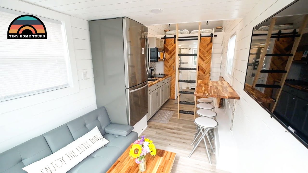 Gorgeous DIY Tiny House On Wheels - Clever Design Hacks
