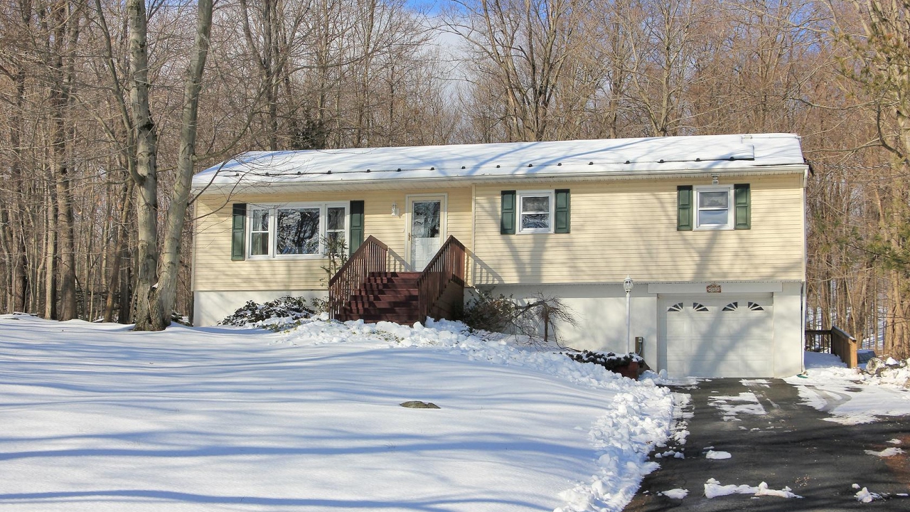 Real Estate Video Tour 591 NY32, Highland Mills, NY 10930 Orange