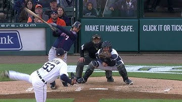 MIN@DET: Mauer clears the bases with a triple