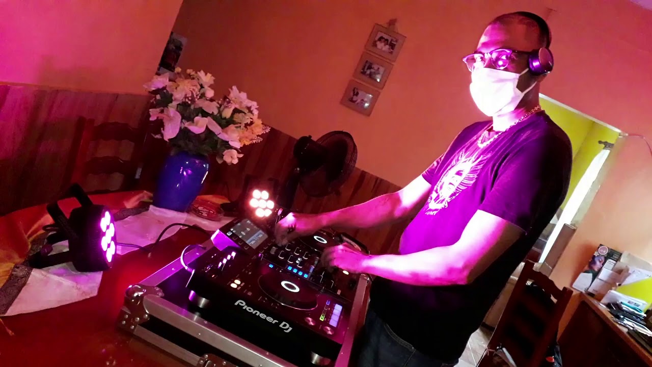 Dj Thom'S 974   Mode love Riddim Part  1  Music Officiel