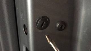 Audi VW Door Lock Actuator Fix screenshot 4