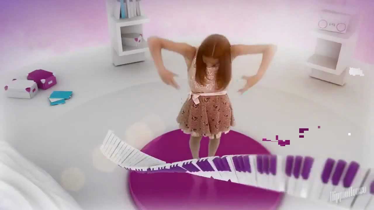 Заставка к сериалу «Виолетта», оригинальная версия.