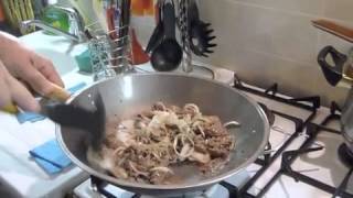 Гуйру лагман dish Guiria Lagman(Как приготовить блюдо Гуйру лагман https://www.youtube.com/results?search_query=sanichknife&sm=3 ..., 2014-03-05T16:00:15.000Z)