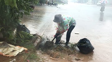 Unclogging Massive Blocked Culvert Drain Removing All Mud And Garbage