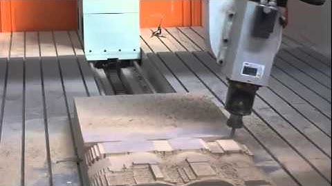 4 Axis Molding CNC Router Working on Wood (180 Degree Spindle Rotation)